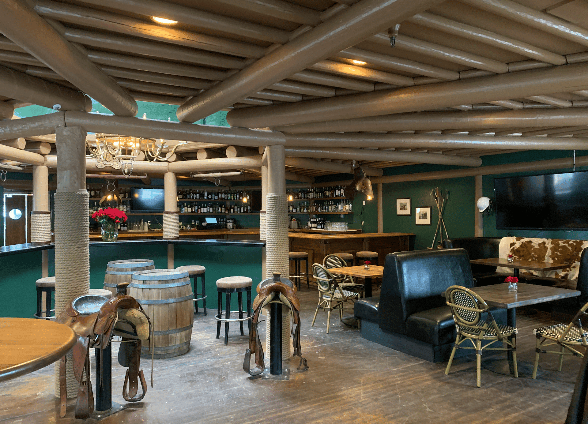 Restaurant News Bites: Tastes and Sounds Returns to Cathedral City; F10 Reopens Tack Room Tavern; and More!