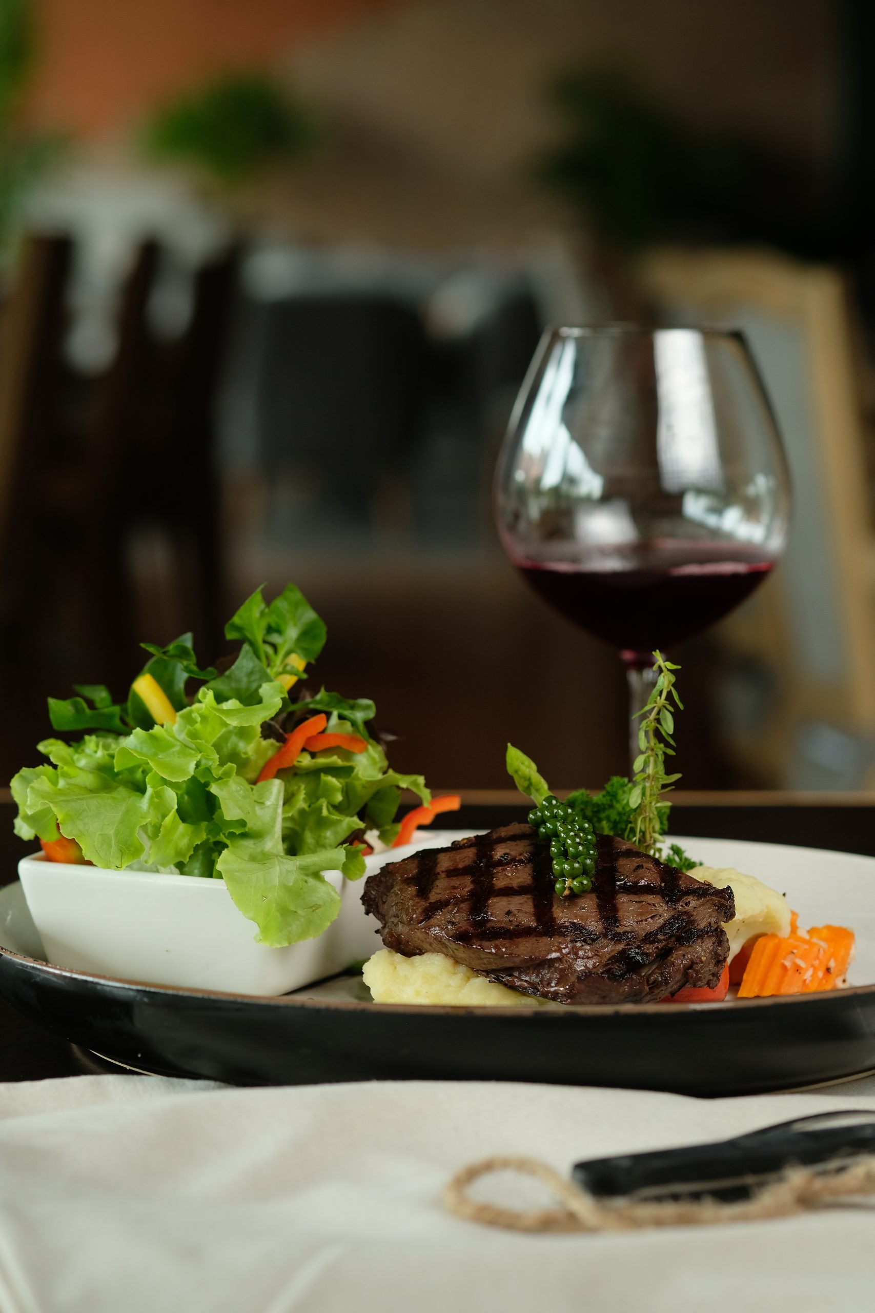 Vine Social: Want Romance? The Best Place to Find It Is NOT at a Restaurant on Valentine’s Day